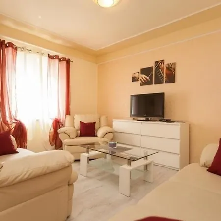 Hébergement de vacances In Mit Grosser Terrasse Rovinj